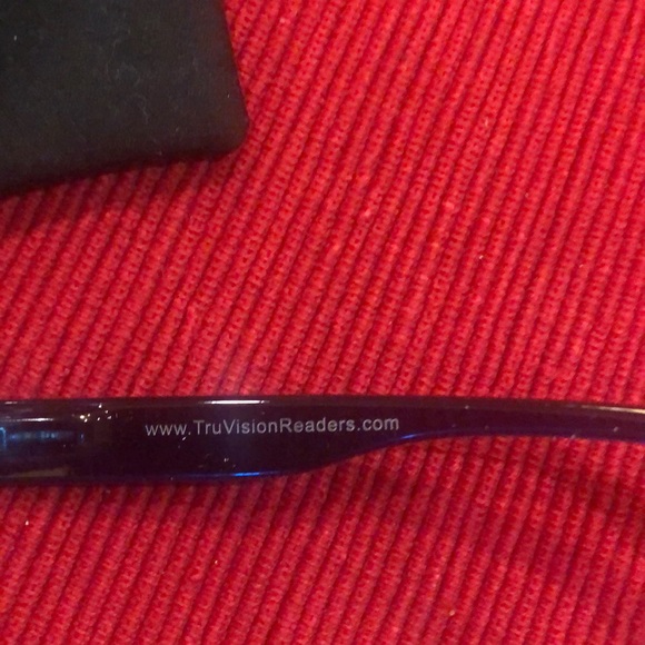 Reading glasses - Picture 3 of 3